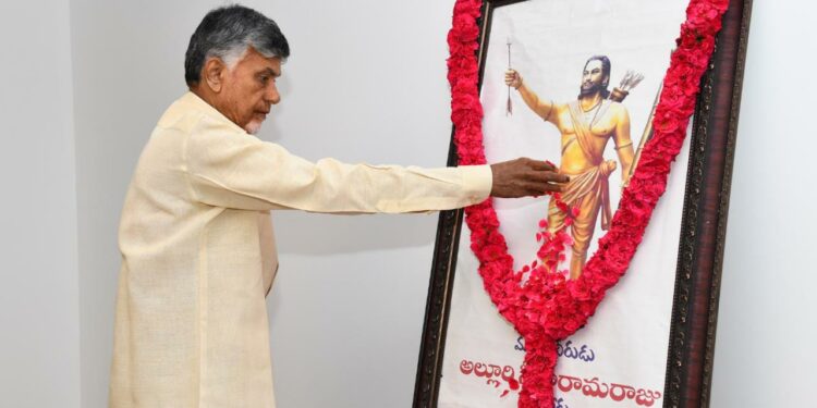 పార్లమెంటులో విగ్రహాన్ని ఏర్పాటు చేయాలి