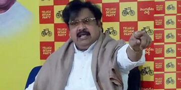 దాడి చేసిన గూండాలపై చర్యలు తీసుకోవాలి