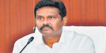 మిస్టర్‌ సునీల్‌ కుమార్‌.. సిఐడి చీఫ్‌వా.. వీధిరౌడీవా?