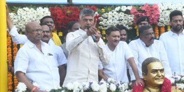 ఎవడ్రా రాయలసీమ ద్రోహి?
