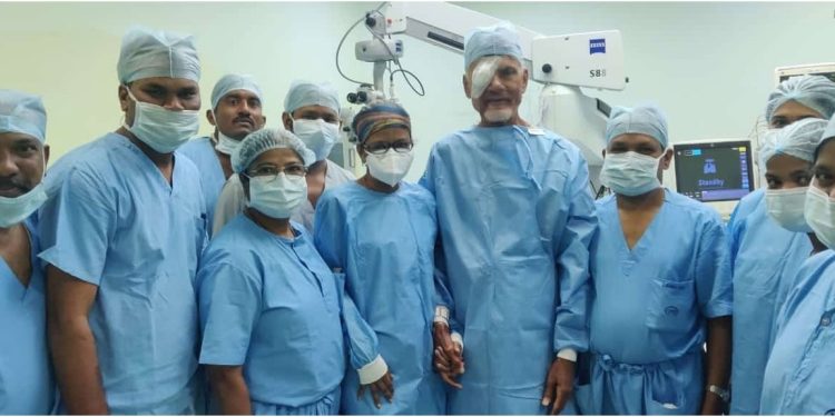 పూర్తయిన చంద్రబాబు కంటి ఆపరేషన్