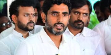 మంత్రి పెద్దిరెడ్డి రామచంద్రారెడ్డిపై  క్రిమినల్‌ కేసు దాఖలు చేసిన నారా లోకేష్‌