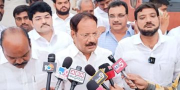 అమాయకులపై పోలీసు కేసులు: అనందబాబు