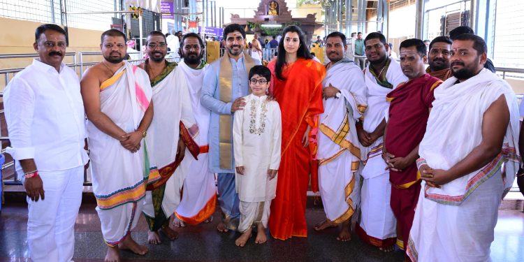 శ్రీశైలం మల్లన్న సేవలో యువనేత