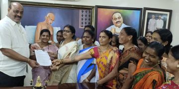 నమ్మించి మోసం చేయడంలో జగన్‌ దిట్ట