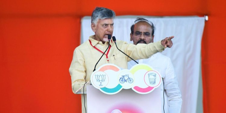 జెండాలు వేరైనా..అజెండా ఒక్కటే!