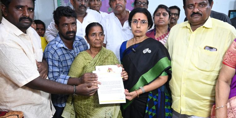 అండగా ఉంటాం..కన్నీరు తుడుస్తాం