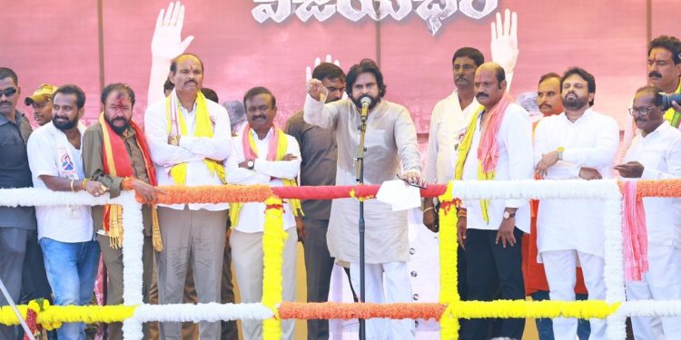 నా సోదరి భువనేశ్వరిని అవమానించిన వల్లభనేని వంశీకి పొరపాటును కూడా ఓటేయొద్దు