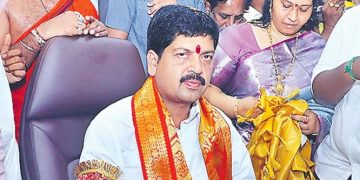 గనులు, ఎక్సైజ్‌ శాఖలు పూర్తి స్థాయిలో ప్రక్షాళన