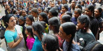 అక్షరాల గుడిలో..భువనమ్మ ఒడిలో!