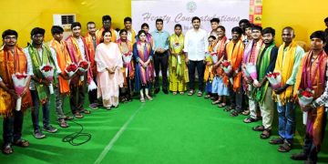 అన్నా.. నువ్వే మా హీరో!