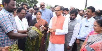 ధైర్యంగా ఉండండి!