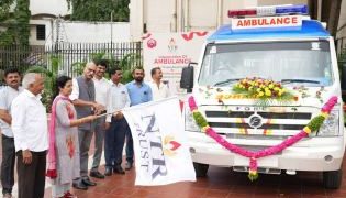 ఎన్టీఆర్‌ ట్రస్ట్‌కు అంబులెన్స్‌ విరాళం