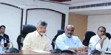 10 రోజుల్లో పరిష్కరించాలి