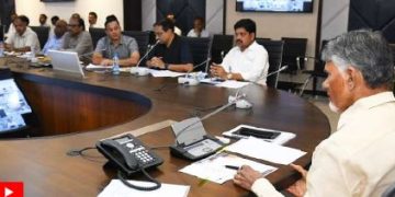 రౌండ్‌ ద క్లాక్‌.. ఇసుక!