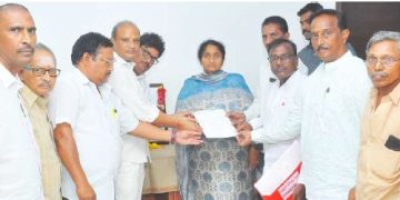 ఈ కామర్స్‌లో చేనేత వస్త్రాల విక్రయాలు