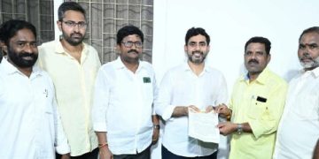 కనికరించి..కష్టం తీర్చండి