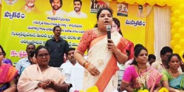 పల్లెలే దేశానికి పట్టుకొమ్మలు