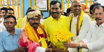 మార్క్‌ఫెడ్‌ అభివృద్ధికి కృషిచేస్తా-చైర్మన్‌ కర్రోతు బంగార్రాజు