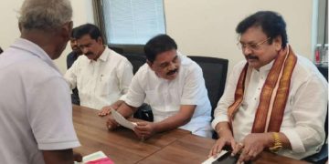 టీడీపీ సానుభూతిపరులపై అక్రమ కేసులు, రౌడీషీట్లు