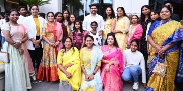 అమెరికాలోనూ అదే ఆదరణ!