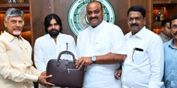 రైతులు ఒక్కొక్కరి ఖాతాలో రూ.20వేలు..