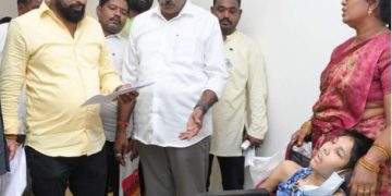 వల్లభనేని వంశీ అనుచరుల అక్రమాలపై ఫిర్యాదు