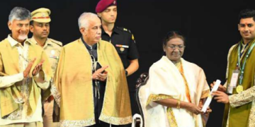 మీ సేవలు పల్లెలకెళ్లాలి!