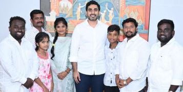 నా ఉద్యోగం నిలబెట్టారు!