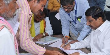 ఫోర్జరీ డాక్యుమెంట్లతో వైసీపీ భూకబ్జాలు