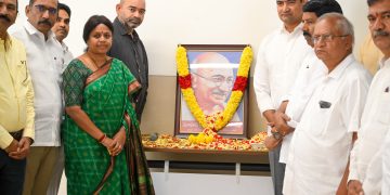 టీడీపీ కేంద్ర కార్యాలయంలో గాంధీ వర్ధంతి