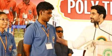 ఎదురుదెబ్బలు తగిలినా పైకి లేవాలి