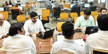 ఎమ్మెల్సీ ఎన్నికల పోలింగ్‌ తీరును పర్యవేక్షించిన మంత్రి లోకేష్‌