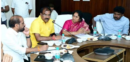 హంద్రీనీవా పనులపై నిమ్మల సమీక్ష