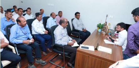 సమస్యలకు త్వరితగతిన పరిష్కారం