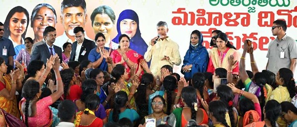 మహిళలే.. మహారాణులు!