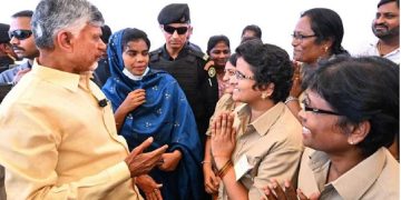 అభివృద్ధిలో భాగం కాకుంటే..అలుసైపోతారు!