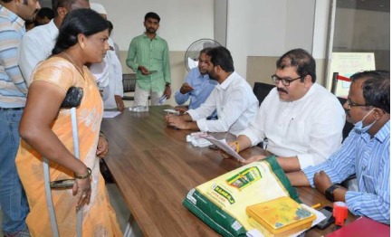 వైసీపీ గొర్రెల దొంగలు