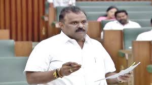 మూడేళ్లలో భూముల రీ సర్వే పూర్తి