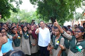 ఒత్తిడి లేని విద్యా వ్యవస్థకు శ్రీకారం