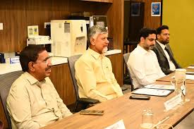 టువాస్ను స్టడీ చేసిన సీఎం