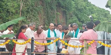 తాండవ ఆయకట్టుకు నీరు విడుదల