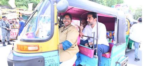 మహిళలు నిలదొక్కుకునేందుకు అండగా ఉంటాం