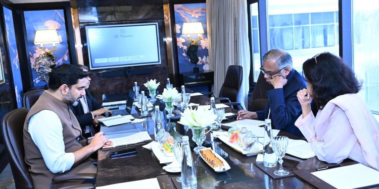 ఏపీలో మరిన్ని పెట్టుబడులు పెట్టండి