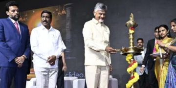 ప్రవాసాంధ్రులూ..పెట్టుబడులతో రండి