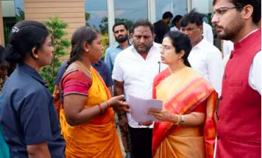 సమస్యలు పరిష్కరించి.. తోడుగా ఉంటాం