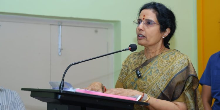 యువతే.. భారత భవిష్యత్!