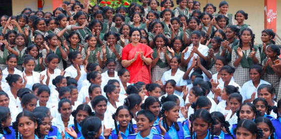 విద్యార్థుల చేతుల్లోనే దేశ భవిష్యత్