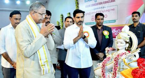 నైతిక విలువలతో కూడిన విద్యతో..సమాజంలో మార్పు లక్ష్యం