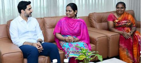 హక్కులతో పాటు బాధ్యతలూ ముఖ్యం